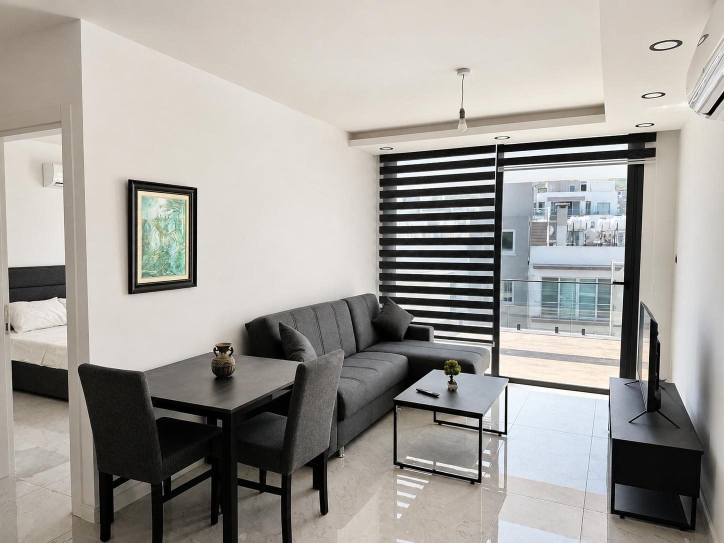 1+1 Penthouse