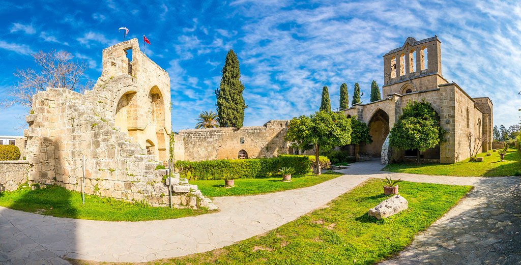 Bellapais Manastırı